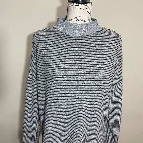Free Press • Gray • Stripe • Mock Neck • Sweater - Picture 1 of 6